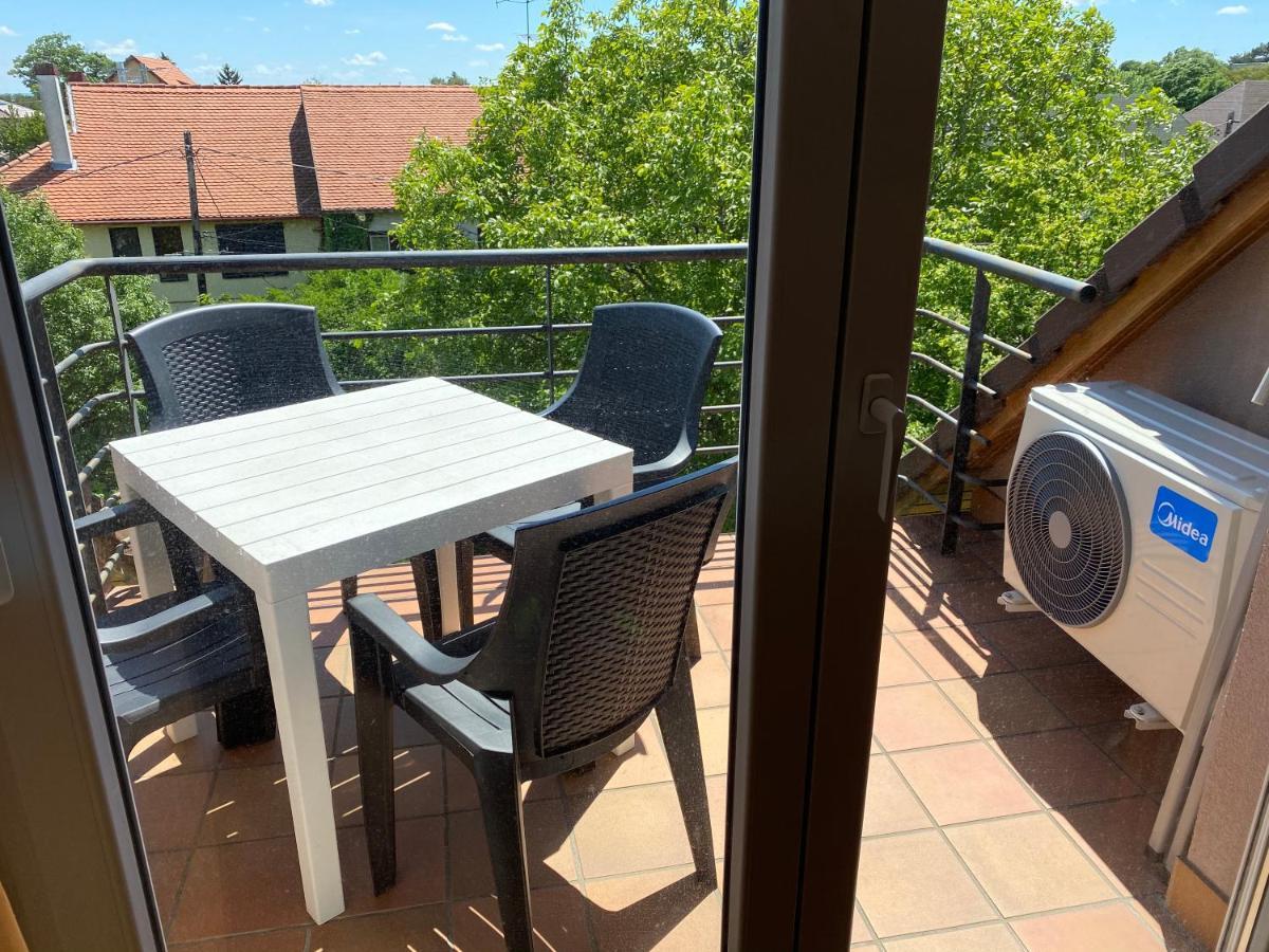 Bella Apartman Balatonfured Bagian luar foto