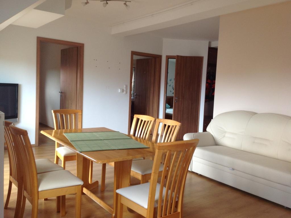 Bella Apartman Balatonfured Ruang foto